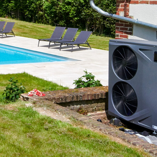 Chauffage pour piscine : la clé d’un confort de baignade inégalé